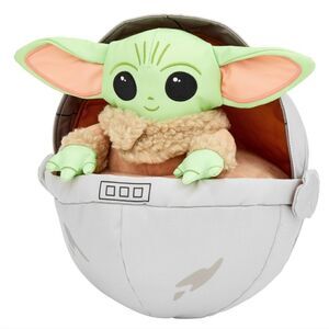 Baby Yoda / the child dog toy
